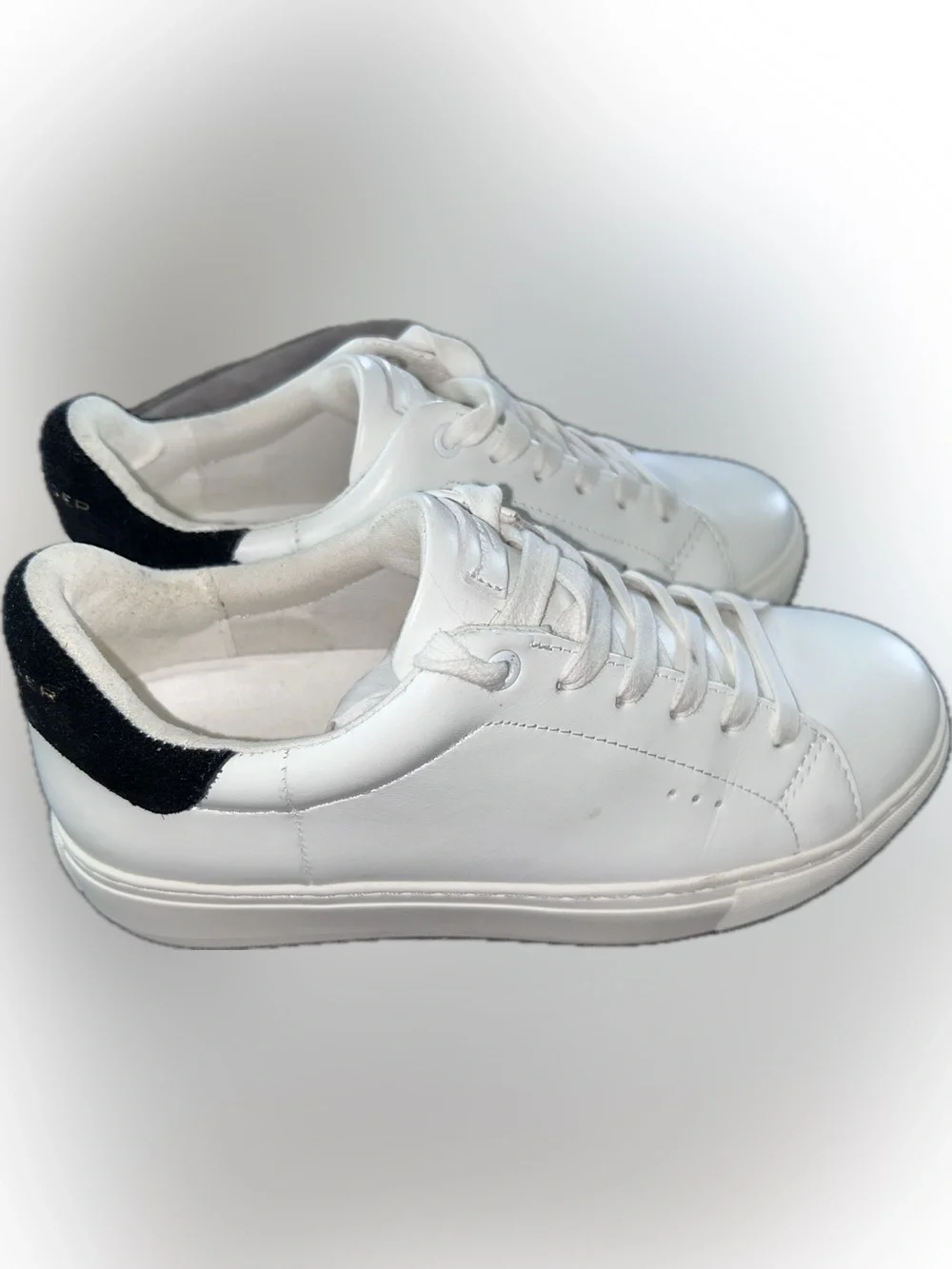 Kurt Geiger White Leather Sneakers with Black Heel Panel